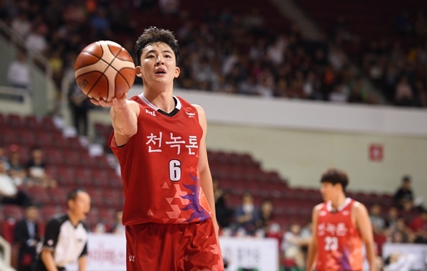 강병현은 KGC의 이번 시즌 키 플레이어다