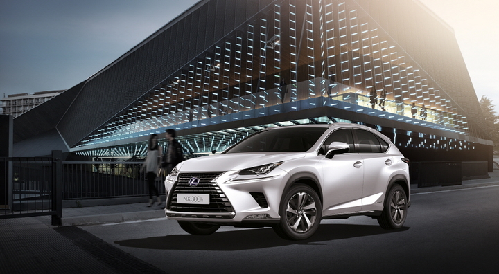 NEW NX300h=토요타 코리아 제공