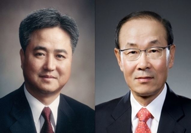 신용길(왼쪽), 김용덕 협회장